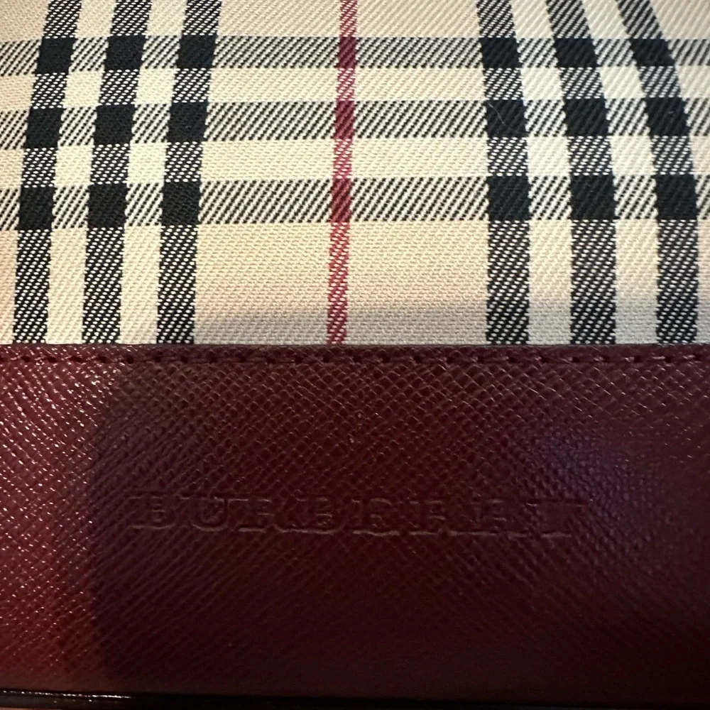 Burberry burgundy leather and house check shoulder bag with COA! - Picture 9 of 9